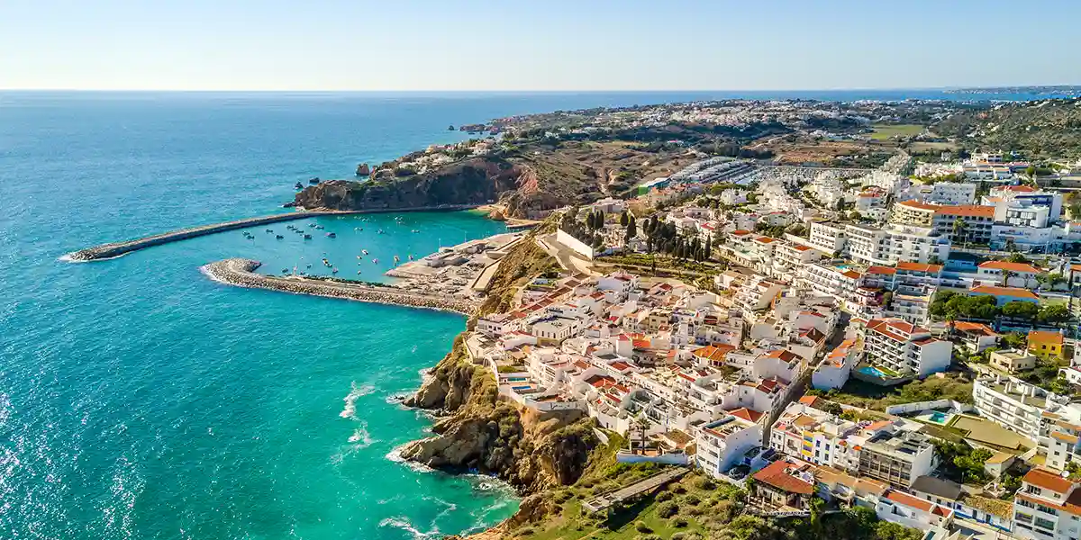 Atlantic Coast Escape: Relax in the Algarve Sunshine