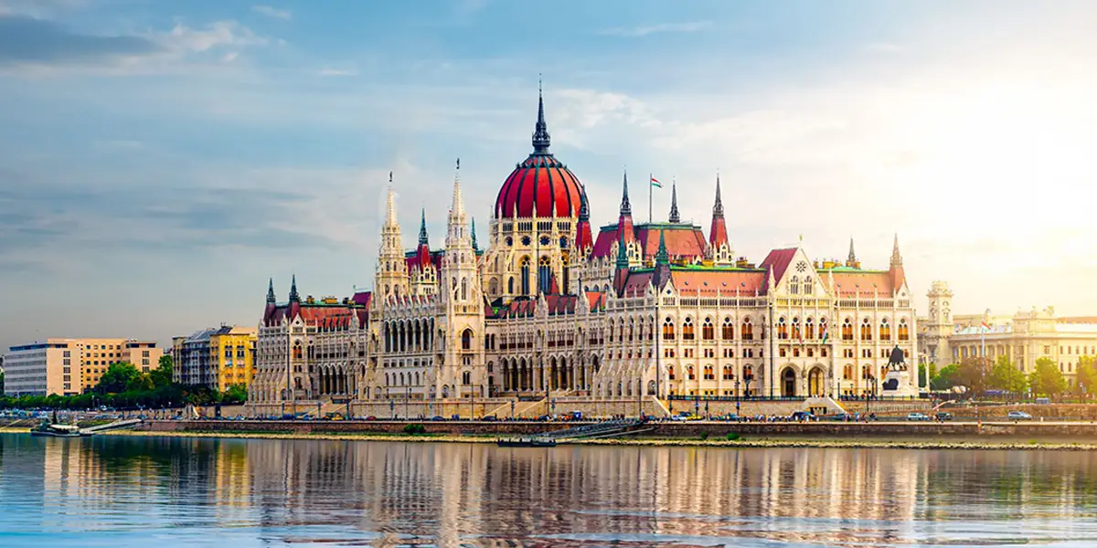 Budapest Allure: Romance, Views & Thermal Serenity