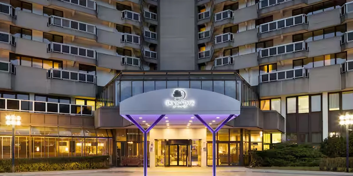 https://toduk.blob.core.windows.net/hotelimage/package/slider/double-tree-by-hilton-luxembourg-exterior27072024.webp