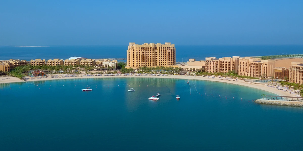 https://toduk.blob.core.windows.net/hotelimage/package/slider/doubletree-by-hilton-ras-al-khaimah416092024.webp