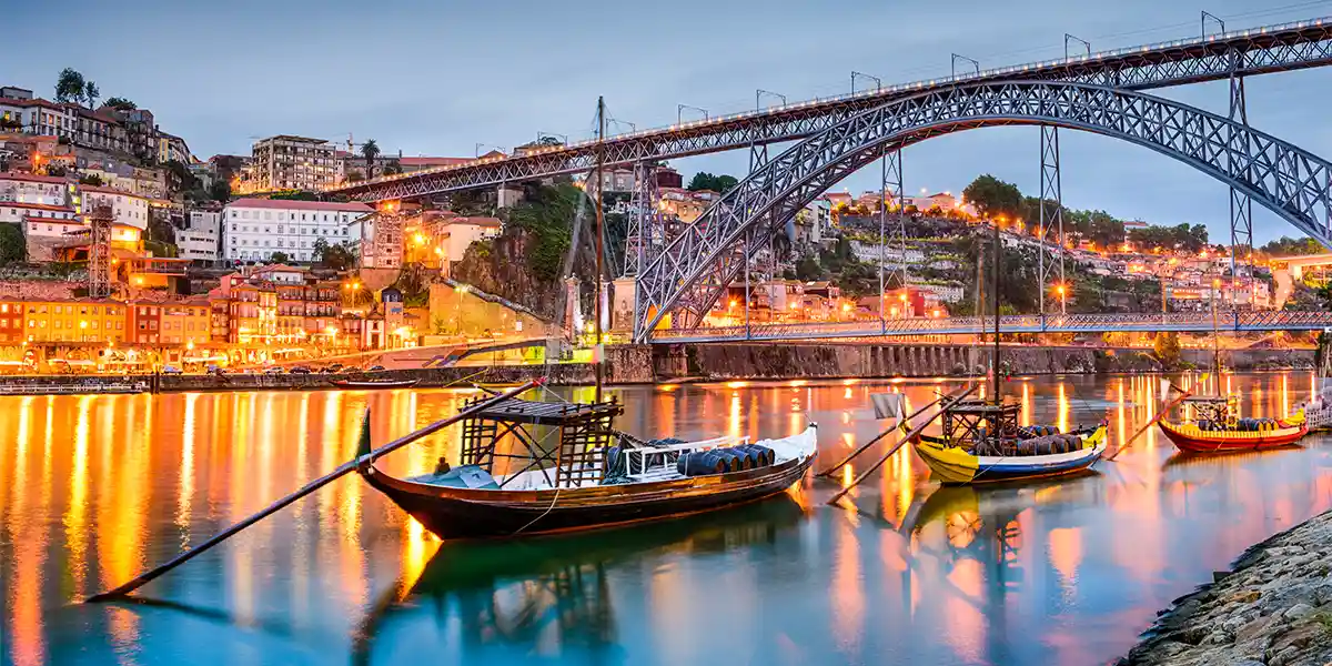 https://toduk.blob.core.windows.net/hotelimage/package/slider/eurostars-porto-centro-2.webp