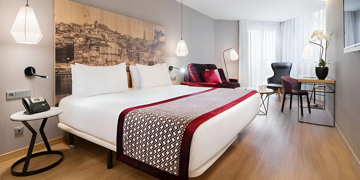 https://toduk.blob.core.windows.net/hotelimage/package/slider/eurostars-porto-centro-5.webp