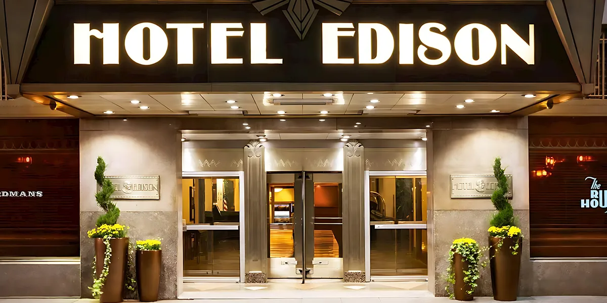 https://toduk.blob.core.windows.net/hotelimage/package/slider/hotel-edison23072024.webp