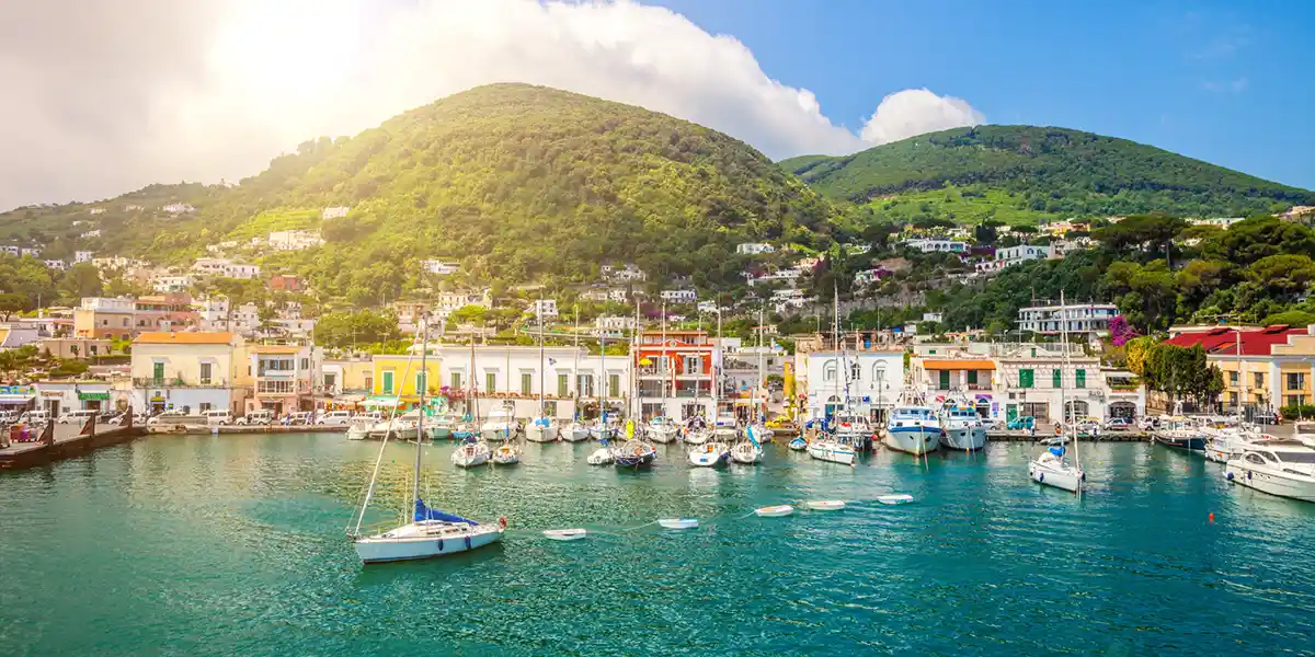 https://toduk.blob.core.windows.net/hotelimage/package/slider/ischia02.webp