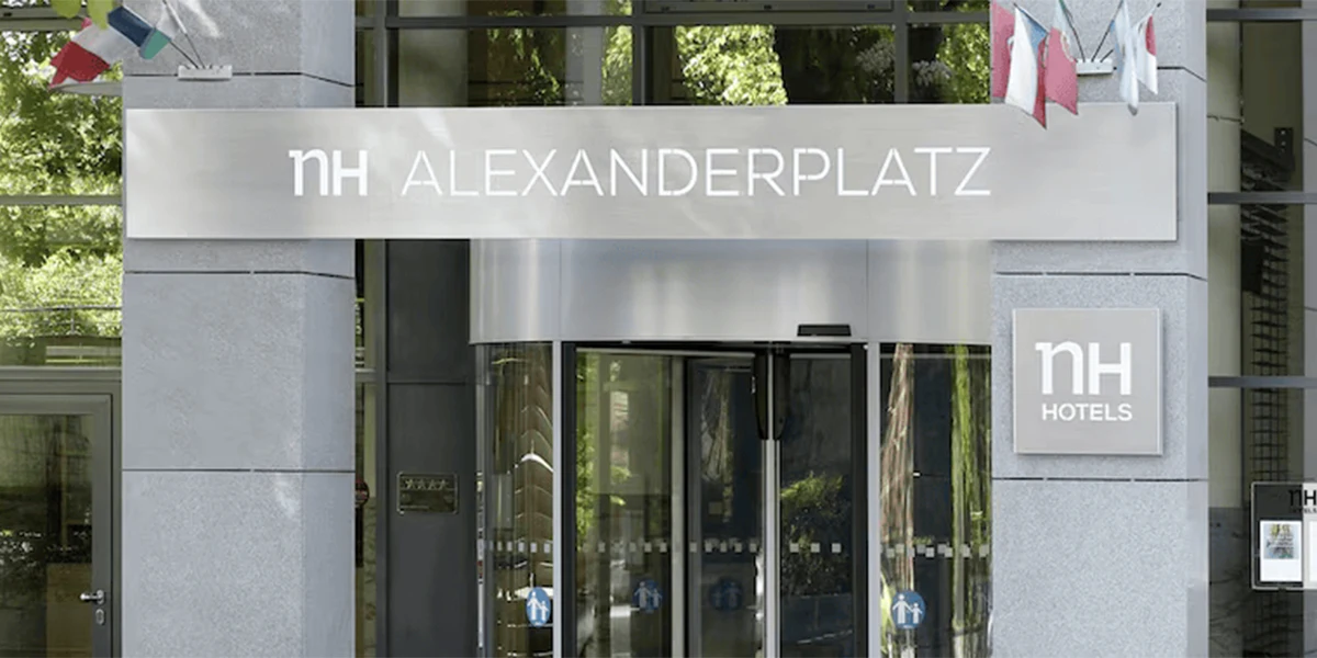 https://toduk.blob.core.windows.net/hotelimage/package/slider/nh-berlin-alexanderplatz-07.webp