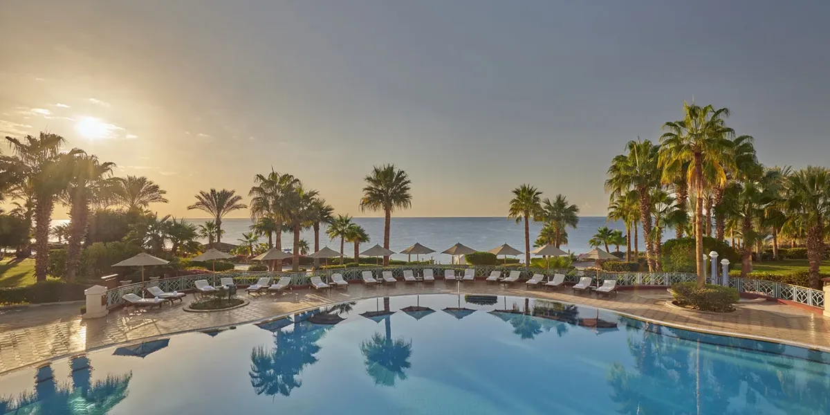 https://toduk.blob.core.windows.net/hotelimage/package/slider/park-regency-sharm-el-sheikh-resort-exterior.webp