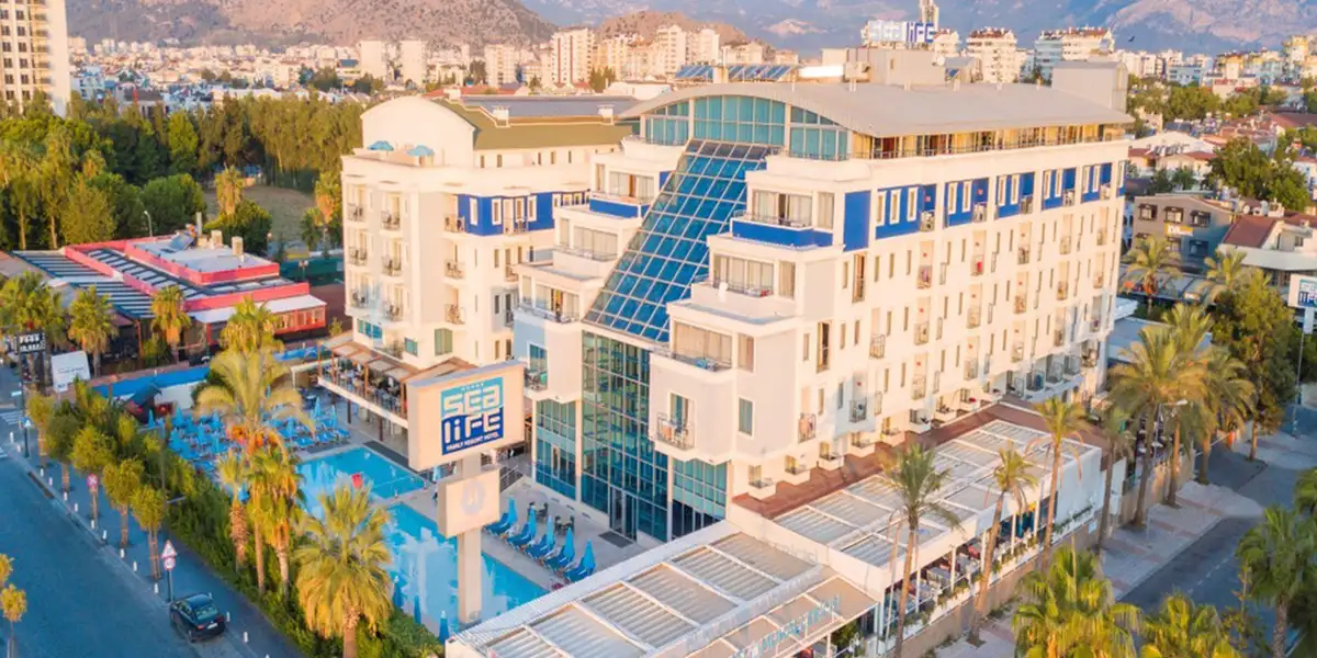 https://toduk.blob.core.windows.net/hotelimage/package/slider/sealife-family-resort-hotel-antalya-turkey-exterior.webp