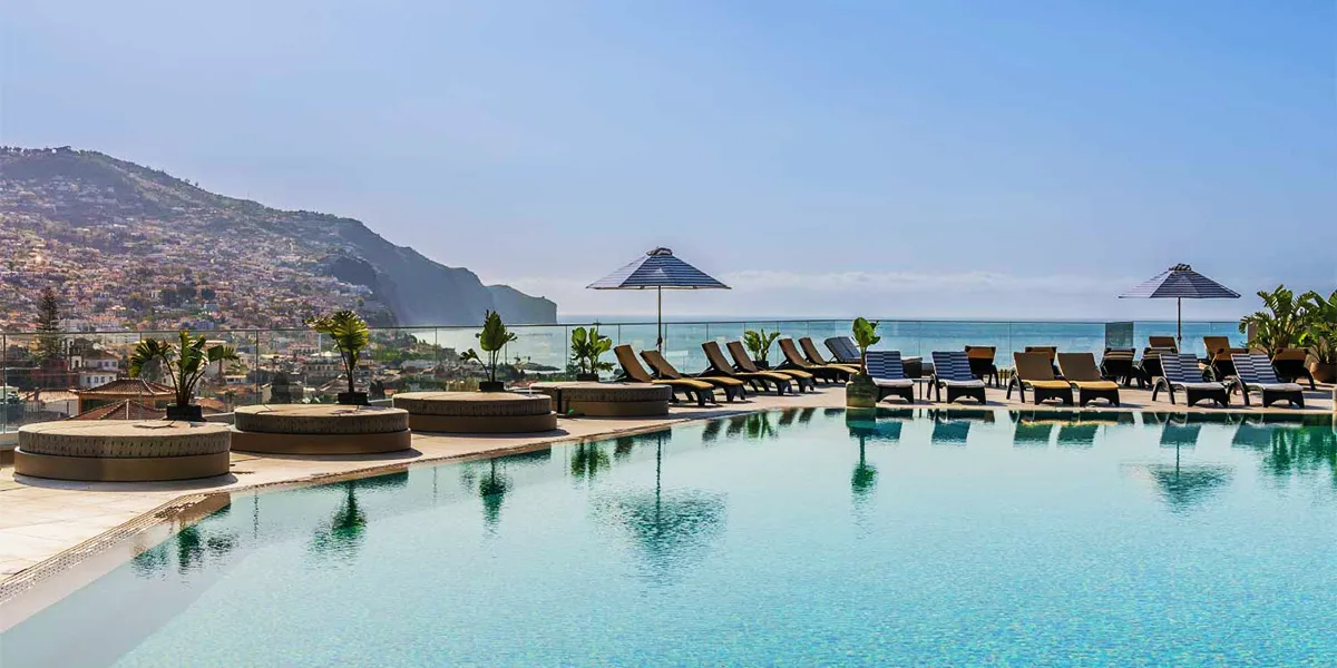 Madeira Escape with Dolphin Tour Experience