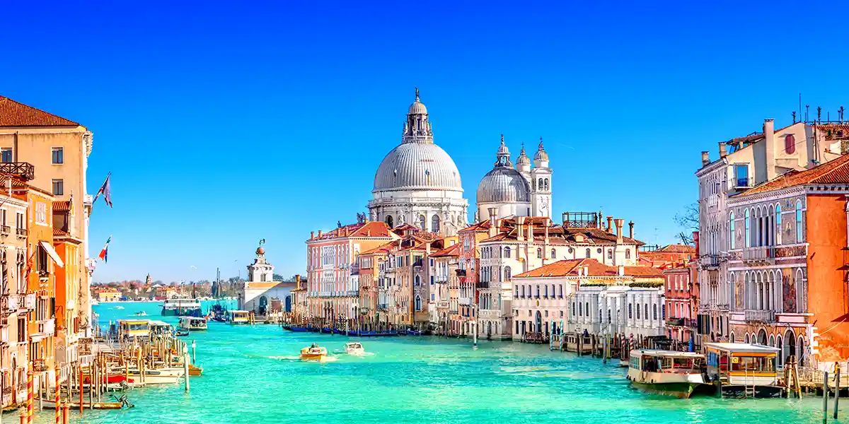 https://toduk.blob.core.windows.net/hotelimage/package/slider/venice12102024.webp