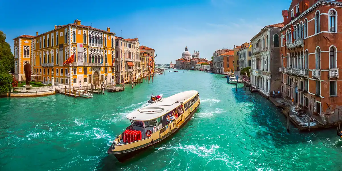 https://toduk.blob.core.windows.net/hotelimage/package/slider/venice2.webp