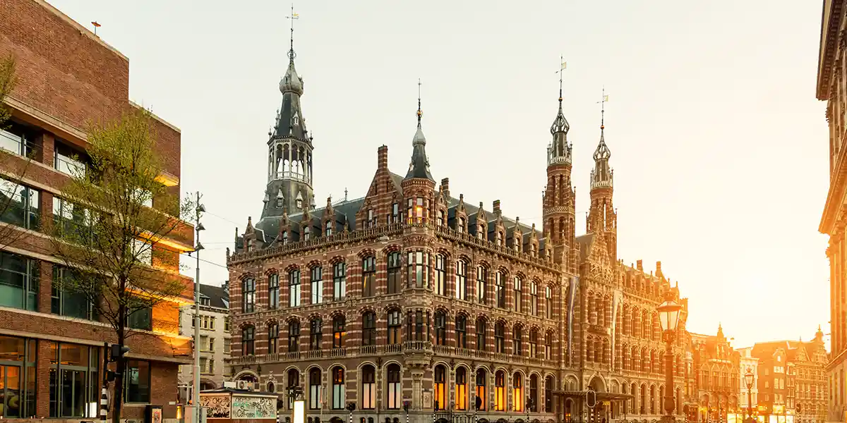 Amsterdam City Escape: Canals, Culture, Art & Adventure